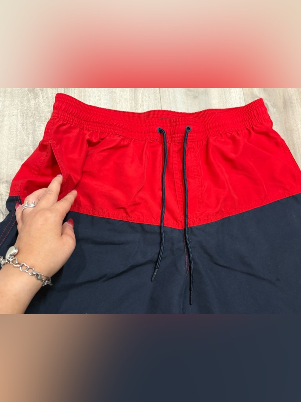 Tommy Hilfiger Red and Navy Mesh-Lined Swim Shorts Size XL - Picture 4 of 7
